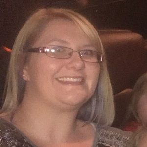 Meet your Posher, Becca